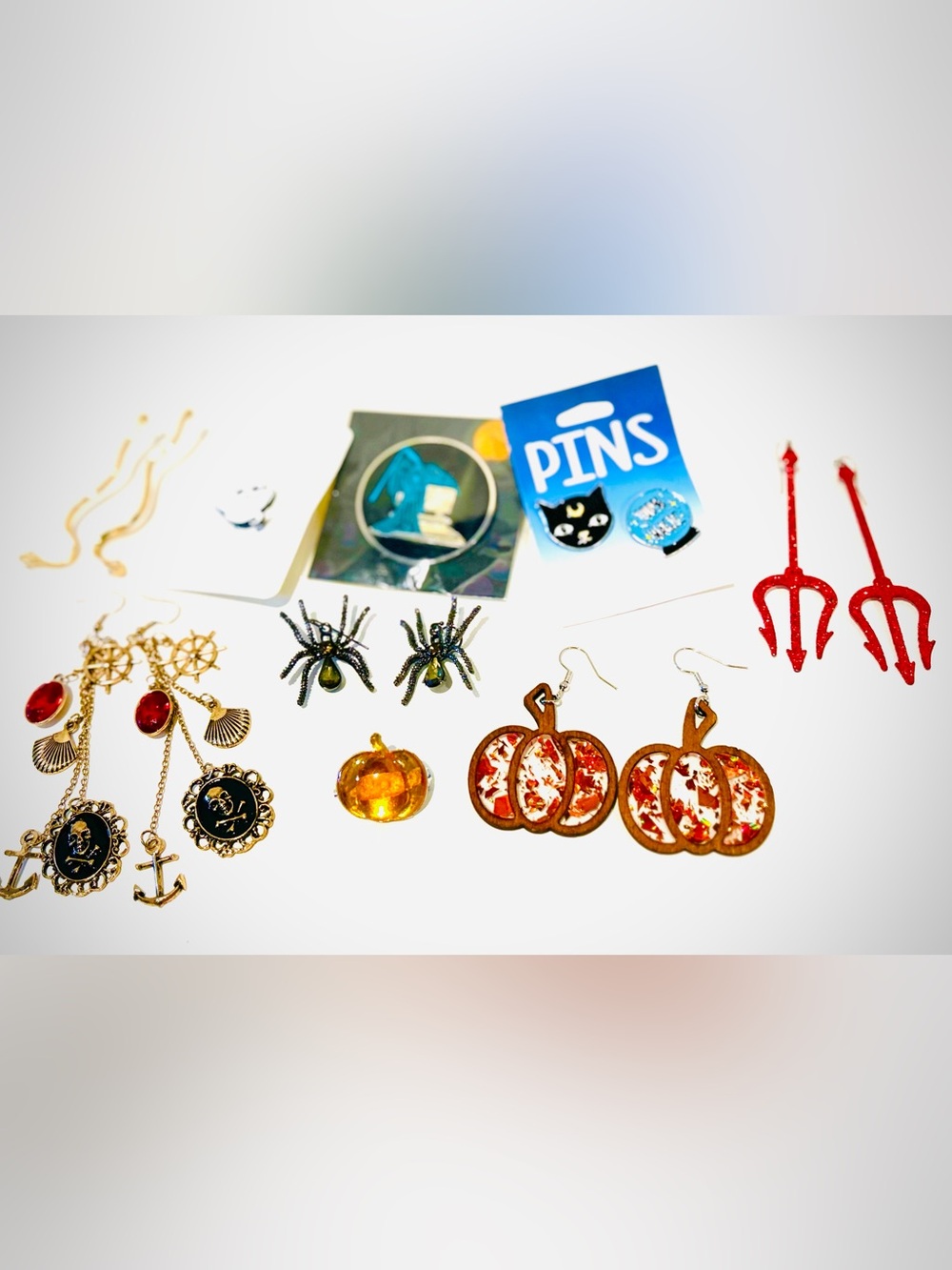 Halloween Jewelry Earring Pin Lot Spider Creepy Snakes Cat Pumpkin Spooky Ghost
